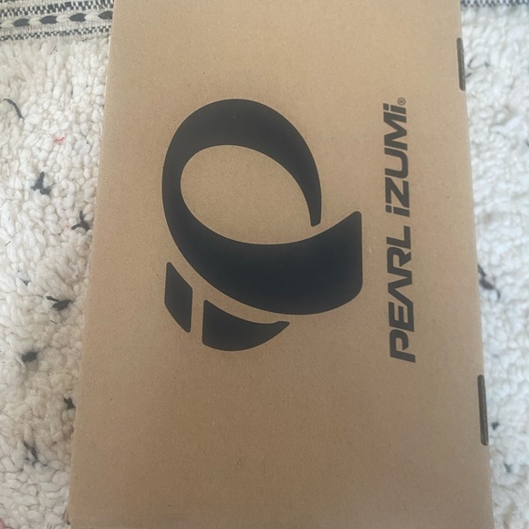 brand new pearl izumi white bike shoes 7 us 38 eu - Picture 2 of 3